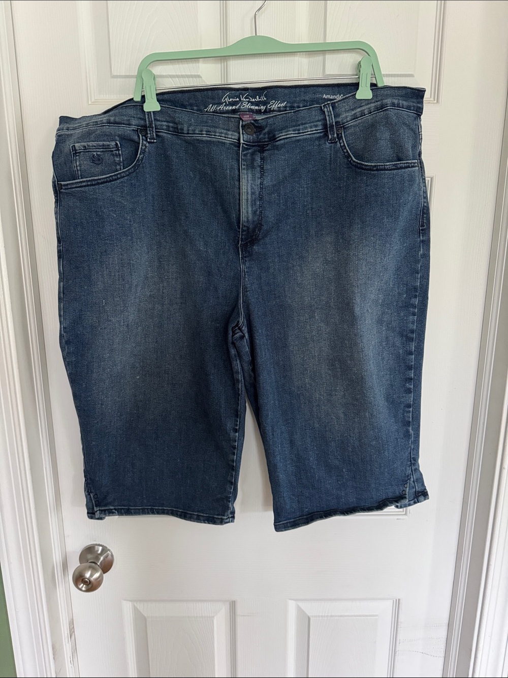Gloria Vanderbilt Amanda Medium Blue Denim Bermuda Shorts